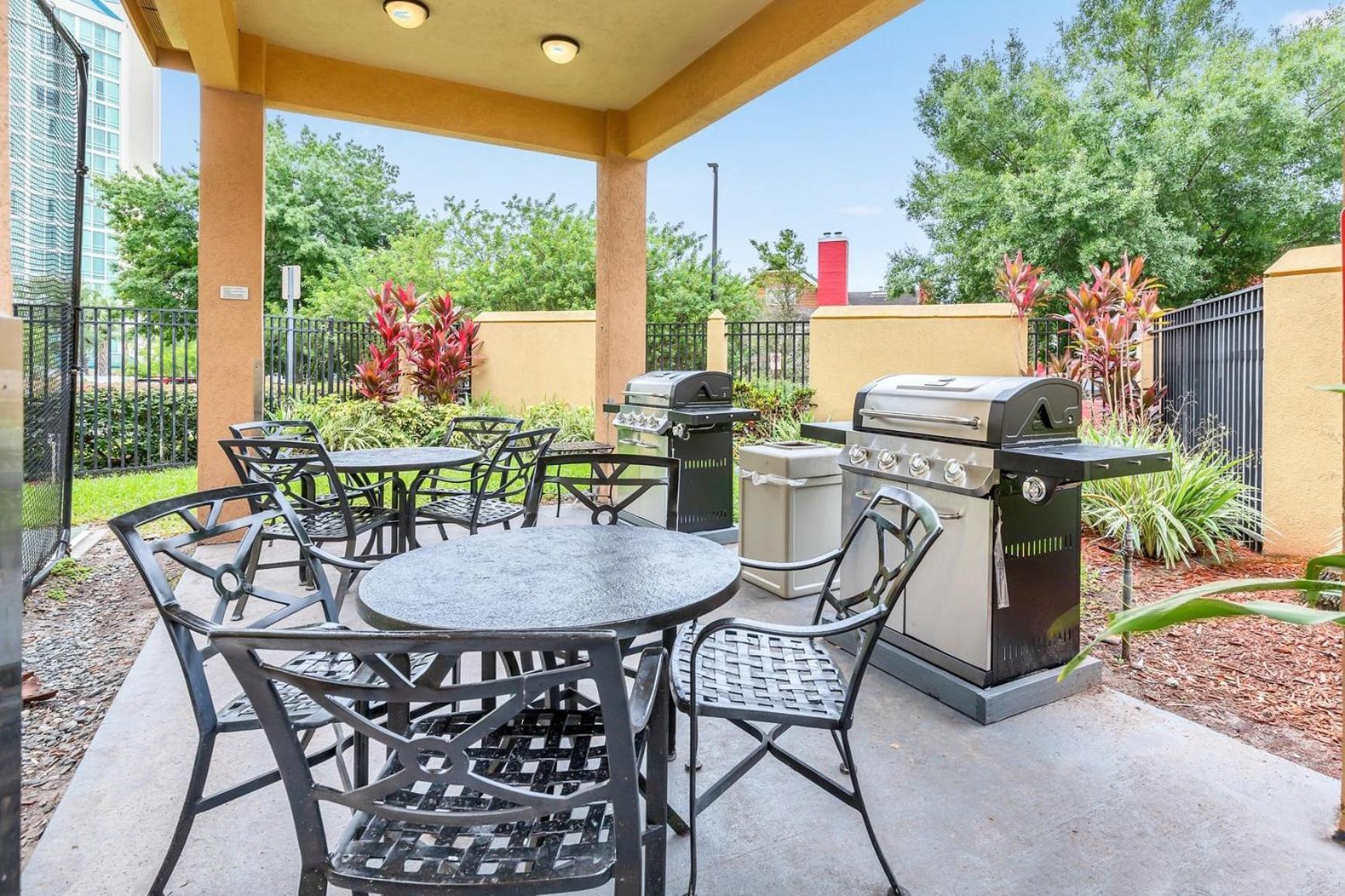 1Br 2 Queens Apt-Hotel With Pool, Hot Tub & Arcade, Near Disney & Universal! Orlando Kültér fotó